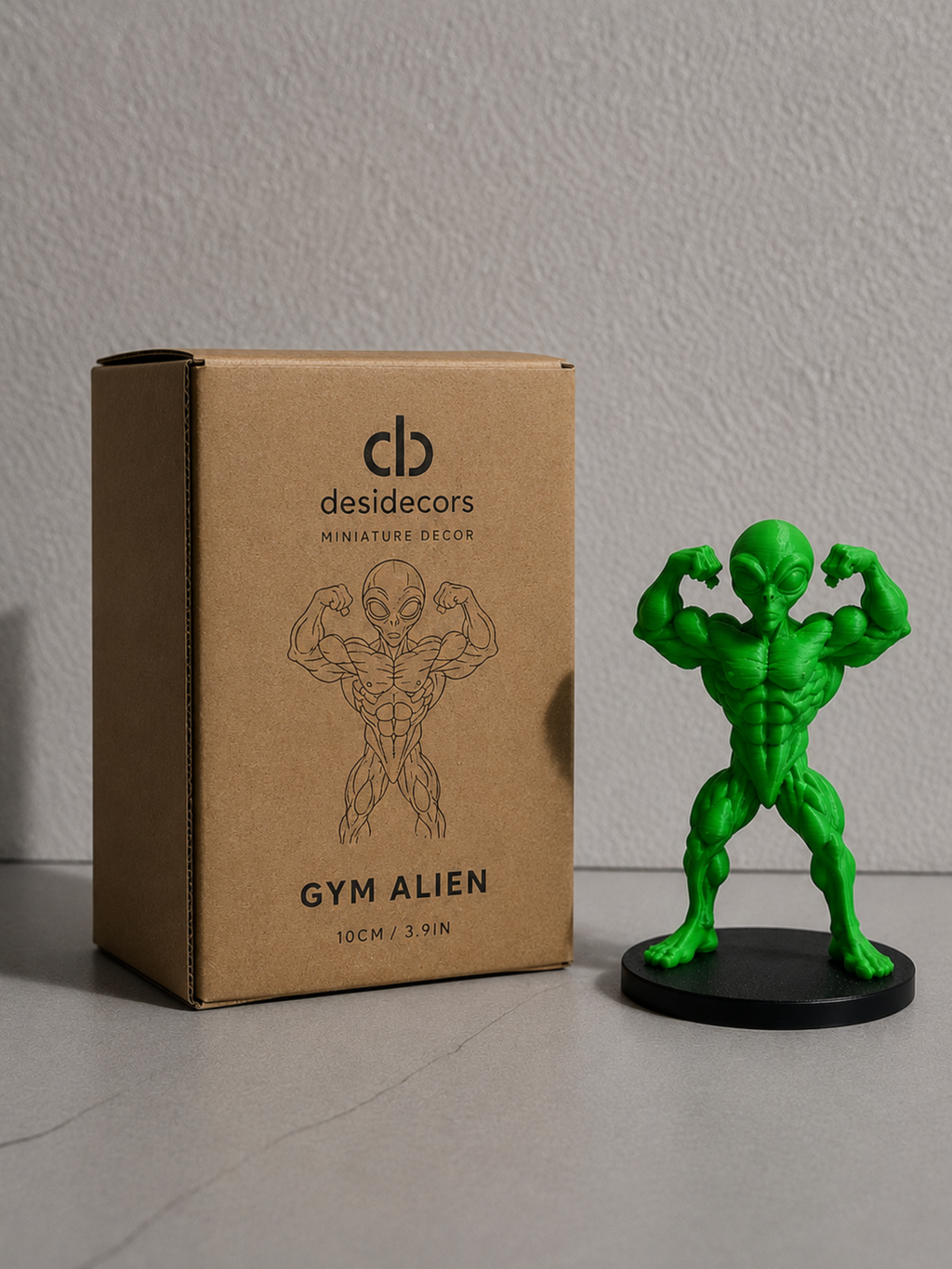 Alien Bodybuilder Statue | Gym Motivation Desk Decor | Fitness Room Figurine | Bodybuilding Gift | Home & Office Decor | DesiDecors