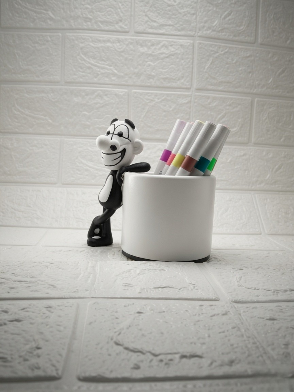 Cute Leaning Buddy Pen Stand | Funny Desk Organizer | Premium 3D Printed Pencil Holder